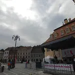 アパート Main Square &