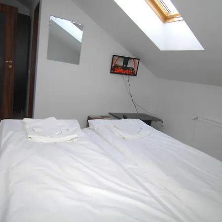 Main Square & Апартаменты Брашов