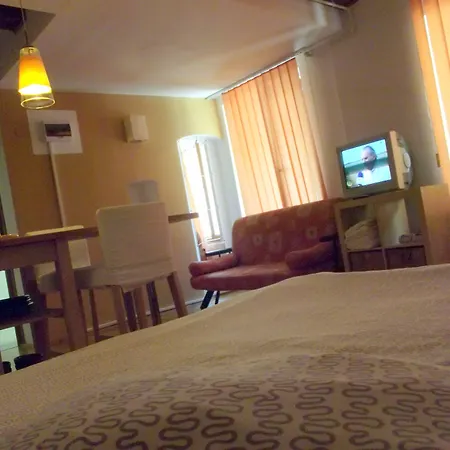 Апартаменты Main Square &