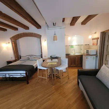 アパート Main Square & ブラショフ