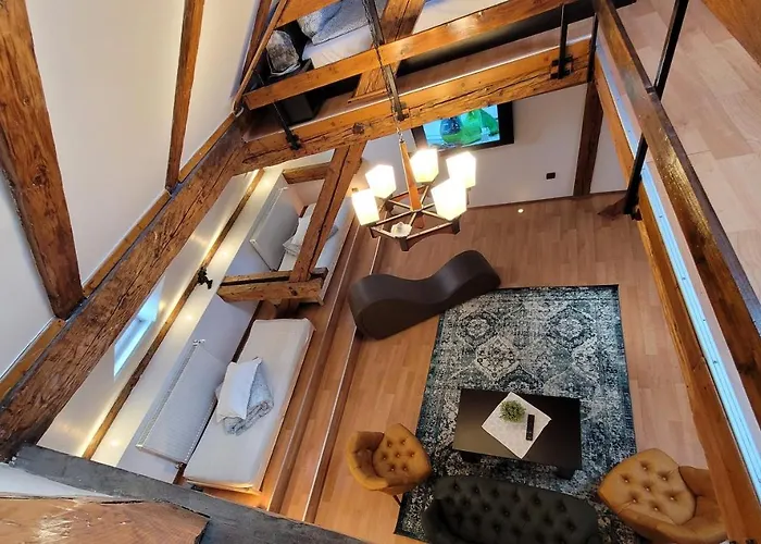 Appartement Main Square &