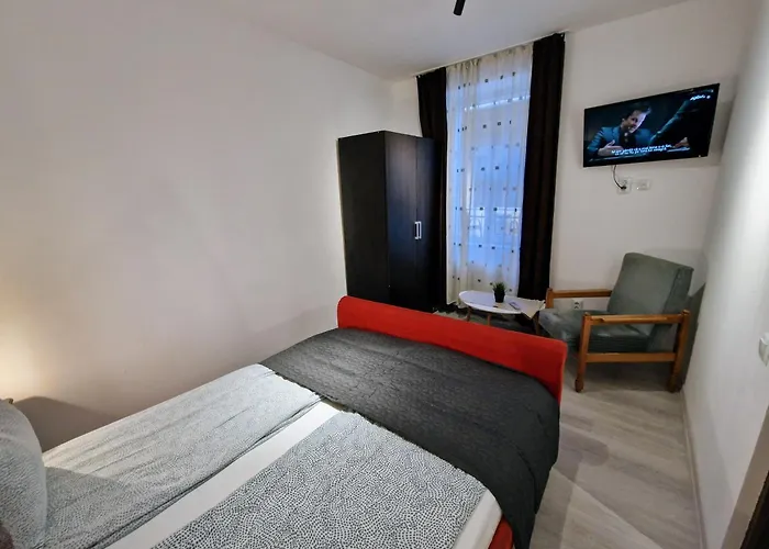 Apartment Main Square & *