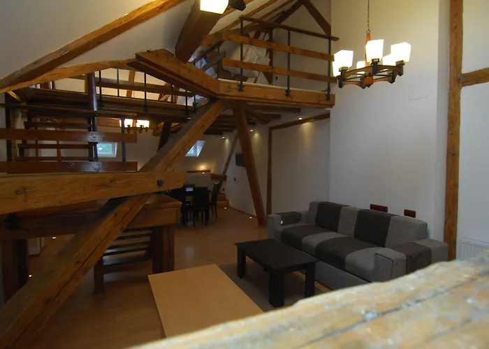 Apartment Main Square &