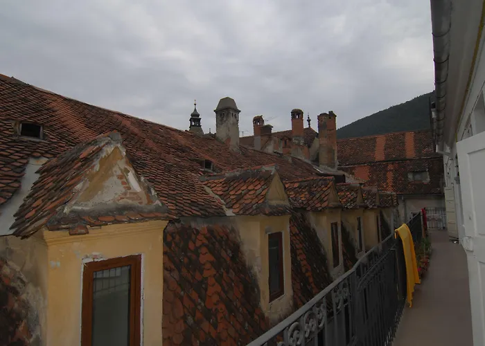 Main Square & Apartment Brasov
