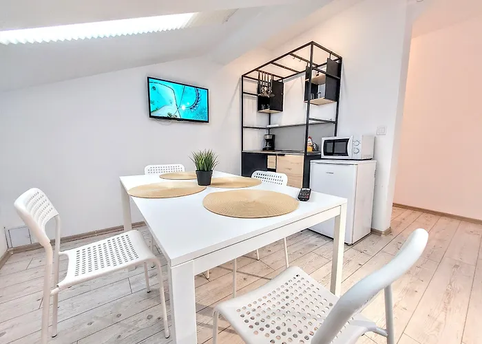 Appartement Main Square &