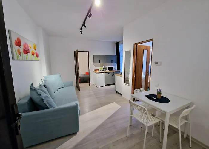 Apartment Main Square &